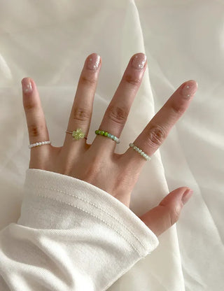 piece Four-Leaf Clover Green Bead Ring Set