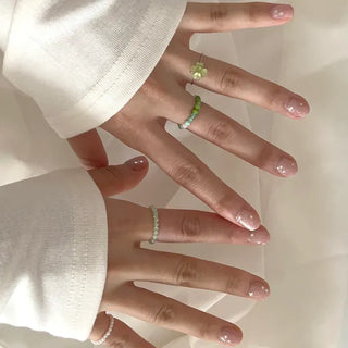 piece Four-Leaf Clover Green Bead Ring Set