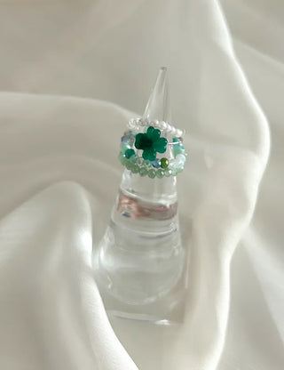 piece Four-Leaf Clover Green Bead Ring Set