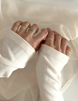 piece Four-Leaf Clover Green Bead Ring Set