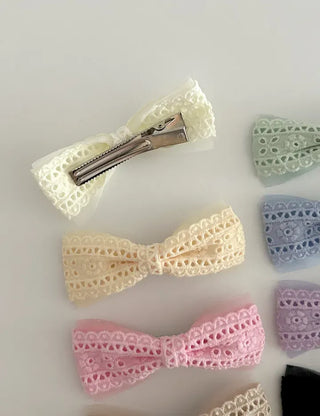2 Types of Punched Lace Ribbon Snap Clips Hair Claw Clips