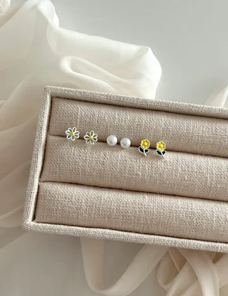 Set of 3 Yellow Spring Flower Pearl Mini Earrings