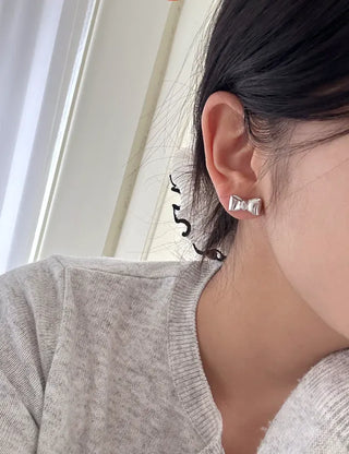 Metal Volume Ribbon Mini Fashion Earrings