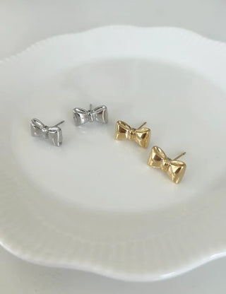 Metal Volume Ribbon Mini Fashion Earrings