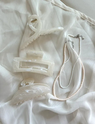 Basic beaded layered fashion necklace