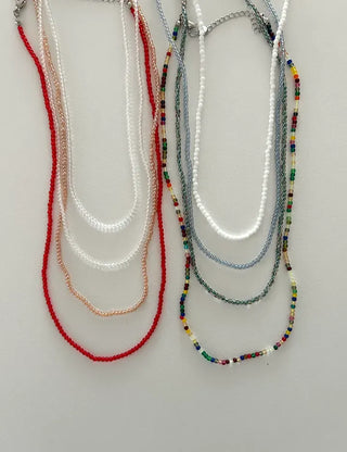 Simple daily layered mini bead necklace