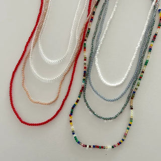 Simple daily layered mini bead necklace