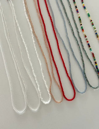Simple daily layered mini bead necklace