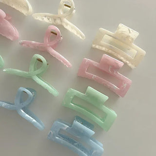 Type Milk Marble Large Claw Updo Hairpin