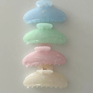 Type Milk Marble Large Claw Updo Hairpin