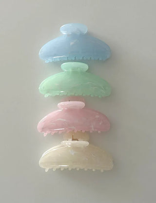 Type Milk Marble Large Claw Updo Hairpin