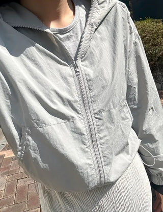 Lace hooded windbreaker for women rainy season jumper