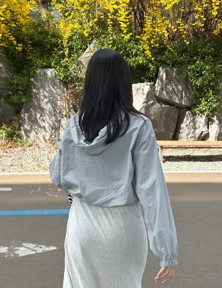 Lace hooded windbreaker for women rainy season jumper