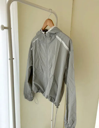 Lace hooded windbreaker for women rainy season jumper
