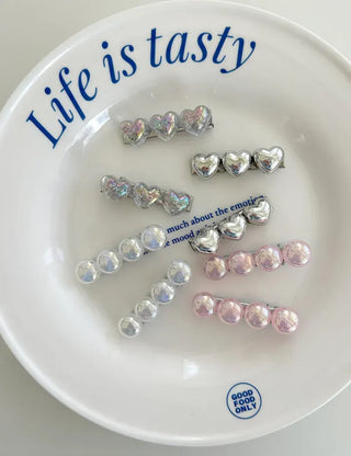 1+1 Sparkling Mini Heart Side Hair Clip Set