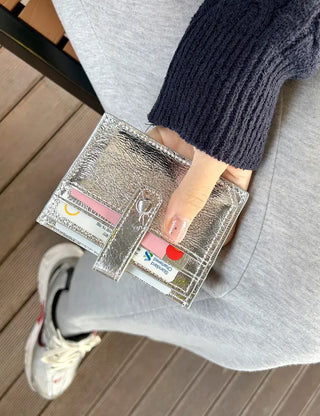 Silver cowhide card wallet open button bifold wallet