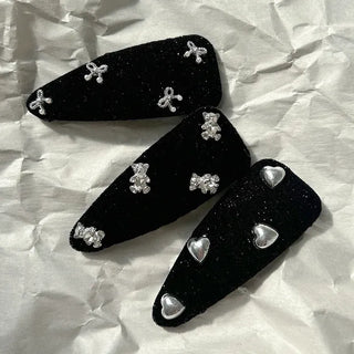 Pearl velvet holiday look ribbon heart snap side hair clip