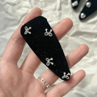 Pearl velvet holiday look ribbon heart snap side hair clip