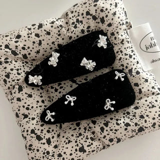 Pearl velvet holiday look ribbon heart snap side hair clip