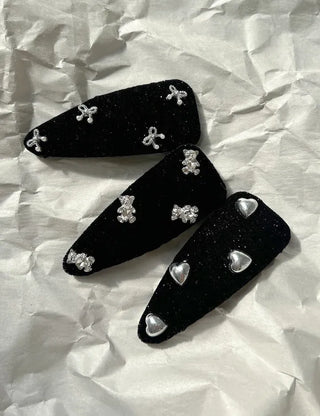 Pearl velvet holiday look ribbon heart snap side hair clip