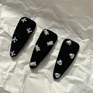 Pearl velvet holiday look ribbon heart snap side hair clip