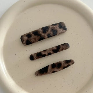 Leather Piece Leopard Print Side Hair Snap Clip