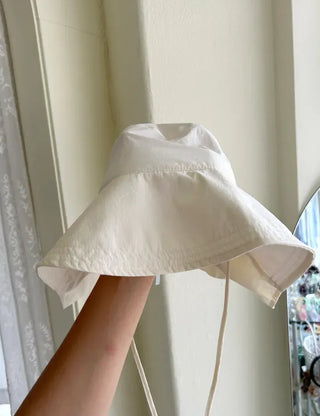 Sun-blocking safari hat, hiking hat, resort hat, bucket hat