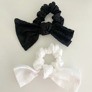 Eyelet oversized ribbon scrunchie hair tie