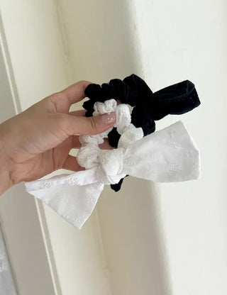 Eyelet oversized ribbon scrunchie hair tie