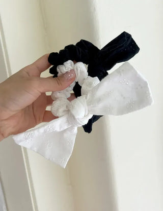 Eyelet oversized ribbon scrunchie hair tie