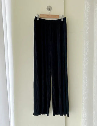 Women's floral pleated pants with elastic waistband