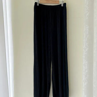 Women's floral pleated pants with elastic waistband