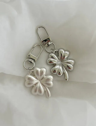 Metal four-leaf clover keyring metal phone strap car key holder