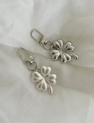 Metal four-leaf clover keyring metal phone strap car key holder