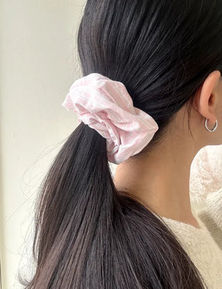 Rustling striped hair scrunchie