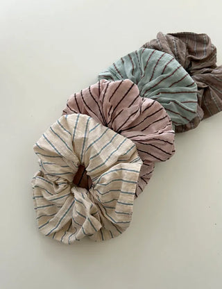 Rustling striped hair scrunchie