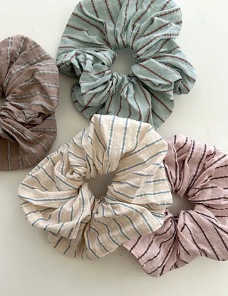 Rustling striped hair scrunchie