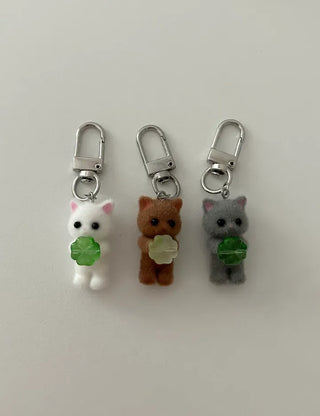 Four-leaf clover cat keyring flocked doll phone charm