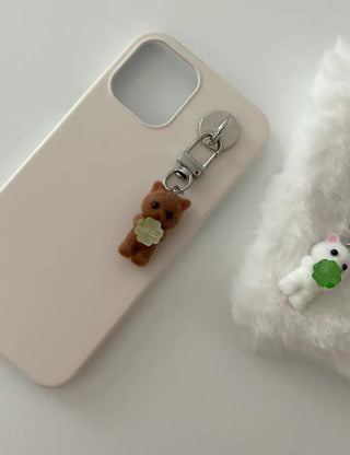 Four-leaf clover cat keyring flocked doll phone charm