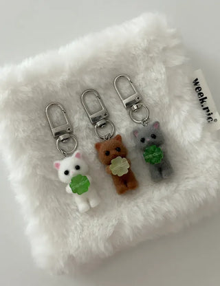 Four-leaf clover cat keyring flocked doll phone charm
