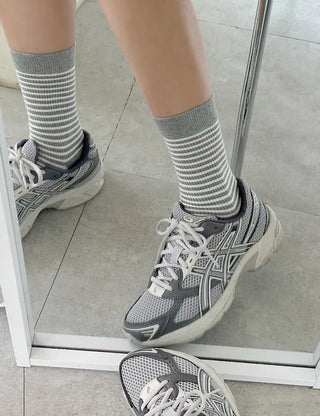 Daily women's ribbed pattern fashion mid-calf socks