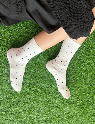 Daily women's ribbed pattern fashion mid-calf socks