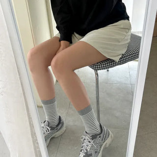 Daily women's ribbed pattern fashion mid-calf socks