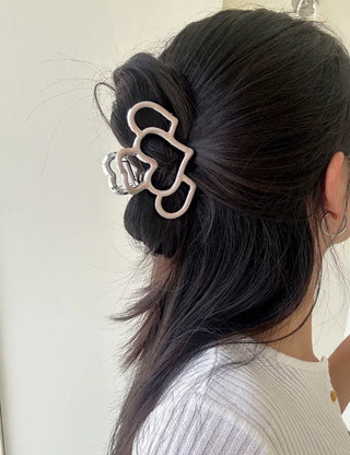 Flat-price shimmer hair clip large updo