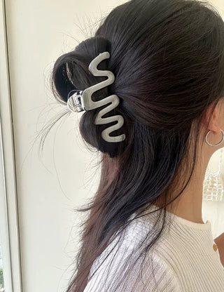 Flat-price shimmer hair clip large updo