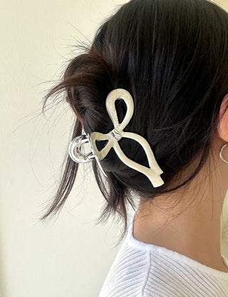 Flat-price shimmer hair clip large updo