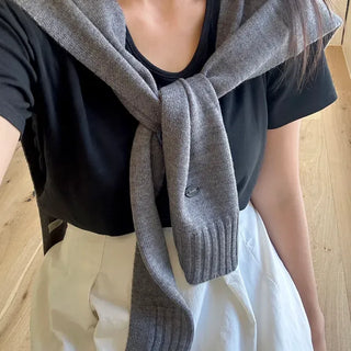 A must-have for transitional seasons: Wool button knit shawl, shoulder shawl, women's autumn cardigan shawl