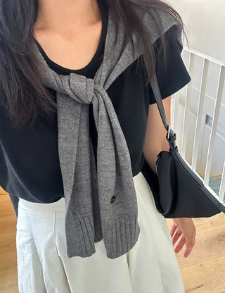 A must-have for transitional seasons: Wool button knit shawl, shoulder shawl, women's autumn cardigan shawl