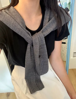 A must-have for transitional seasons: Wool button knit shawl, shoulder shawl, women's autumn cardigan shawl