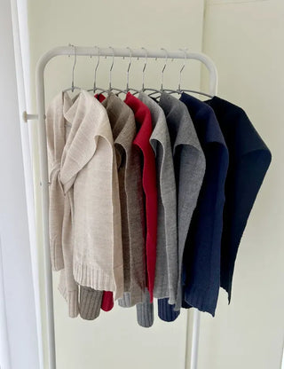 A must-have for transitional seasons: Wool button knit shawl, shoulder shawl, women's autumn cardigan shawl